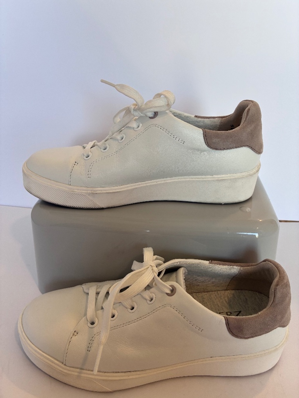 Naturalizer White Leather Sneakers — Size 8W